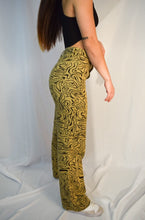 Load image into Gallery viewer, Printed Cotton Twill Wide Leg Jeans
