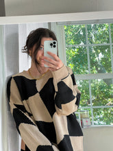 Load image into Gallery viewer, Patterned Oversized Pullover Sweater
